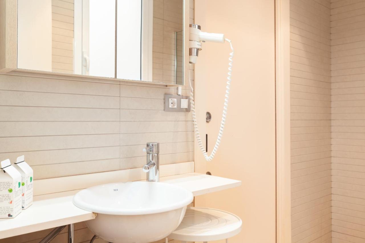 Dream Gracia Apartments Барселона Екстериор снимка